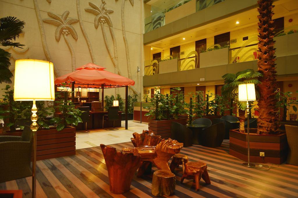 Vili International Hotel Cantón Exterior foto